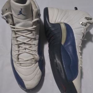 Air Jordan 12 Retro 'French Blue'. Highly sought after shoe. Released 2004.